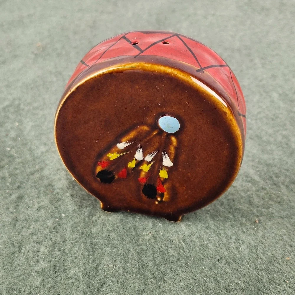 Vintage‎ Salt & Pepper Shakers Indian Native American Chief head Drum Mismatched